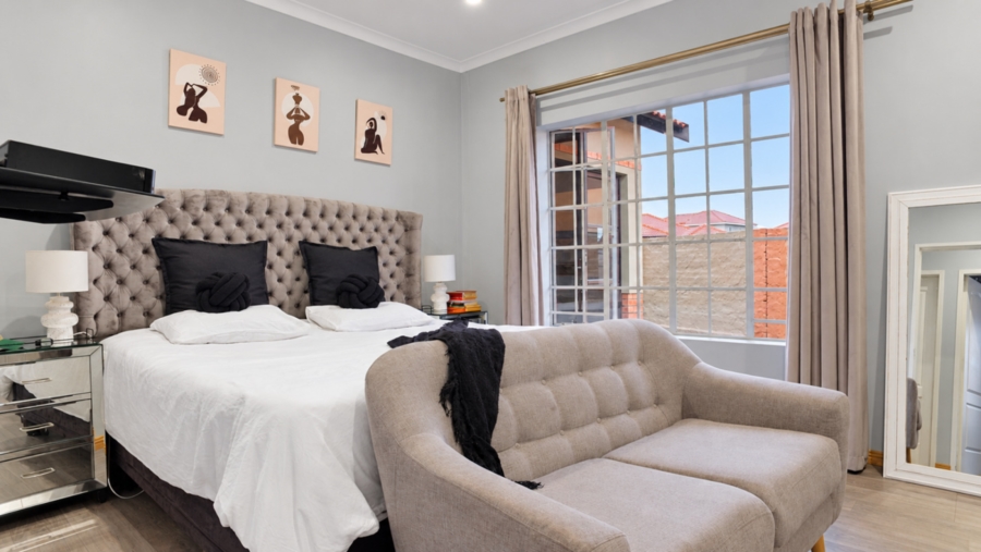 3 Bedroom Property for Sale in Waterkloof East North West